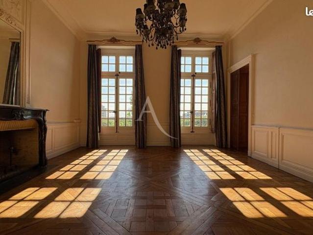Appartement 5 pièces 152 m²
