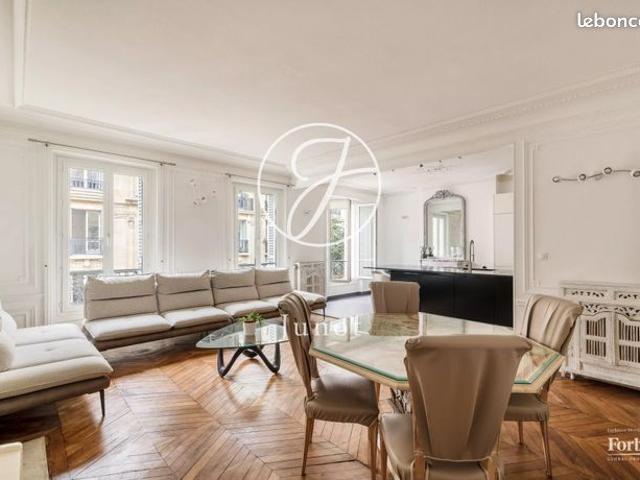 Appartement 5 pièces 153 m²