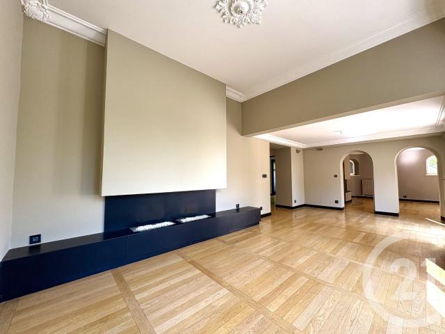 Appartement 5 pièces 153 m²
