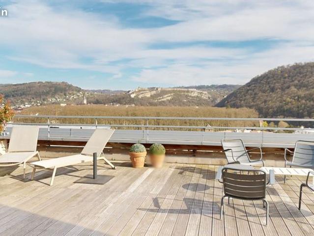 Appartement 6 pièces 153 m²