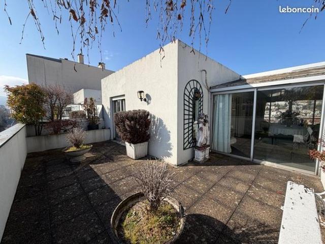 Appartement 5 pièces 154 m²