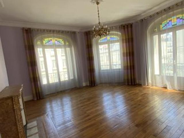 Appartement 5 pièces 155 m²