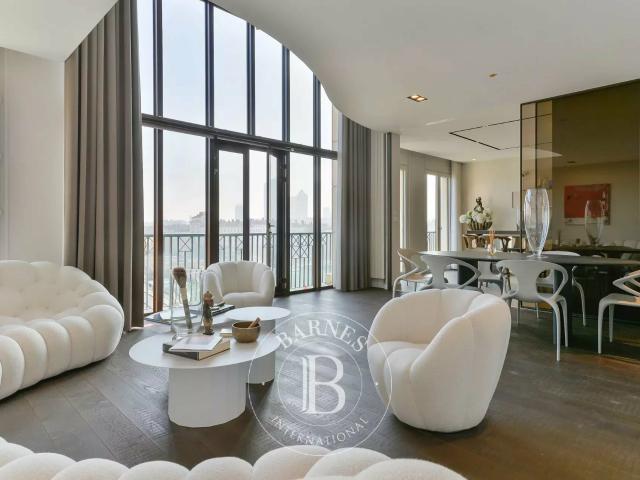 Appartement 5 pièces 155 m²
