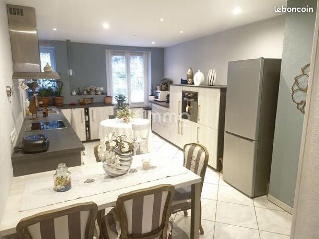 Appartement 5 pièces 155 m²