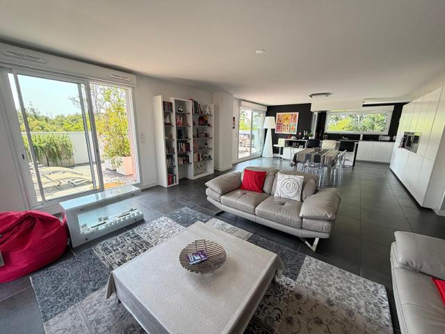 Appartement 5 pièces 155 m²