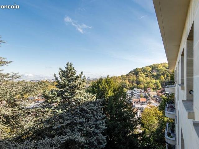 Appartement 5 pièces 156 m²