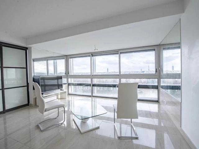 Appartement 5 pièces 156 m²