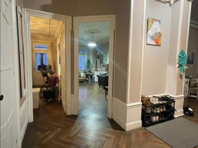 Appartement 5 pièces 156 m²