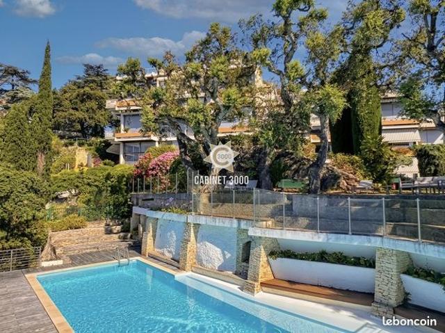 Appartement 5 pièces 156 m²