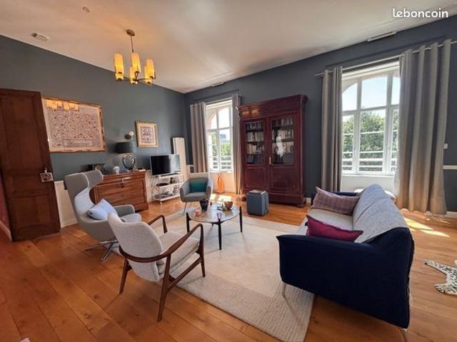 Appartement 5 pièces 157 m²