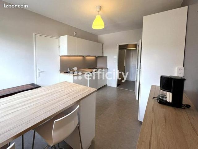Appartement 5 pièces 157 m²