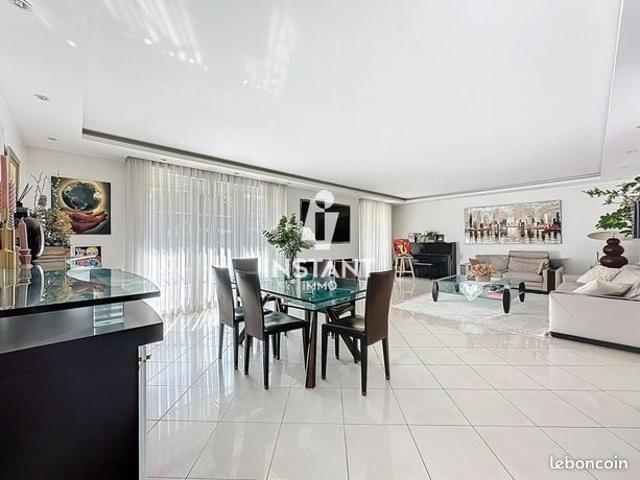 Appartement 5 pièces 157 m²