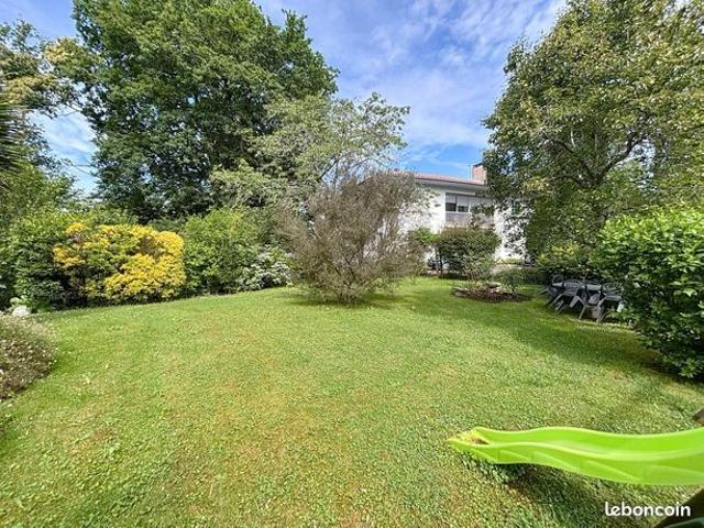 Appartement 5 pièces 157 m²