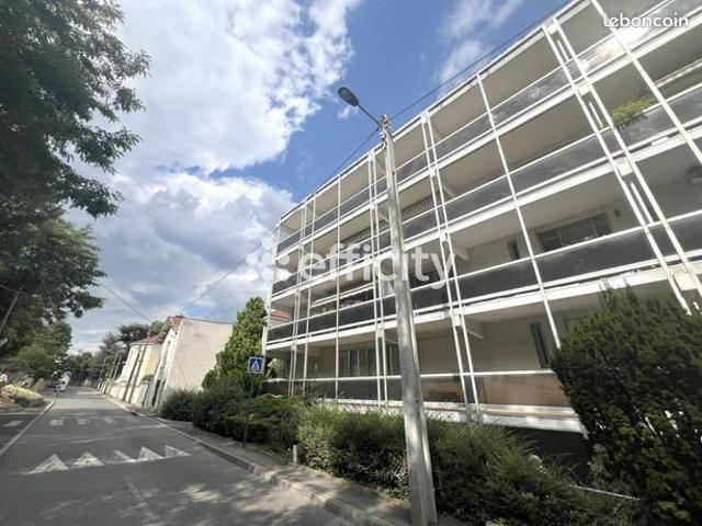 Appartement 5 pièces 157 m²