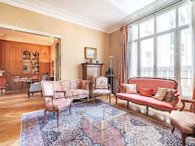 Appartement 5 pièces 157 m²