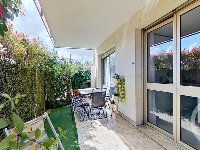 Appartement 5 pièces 158 m²