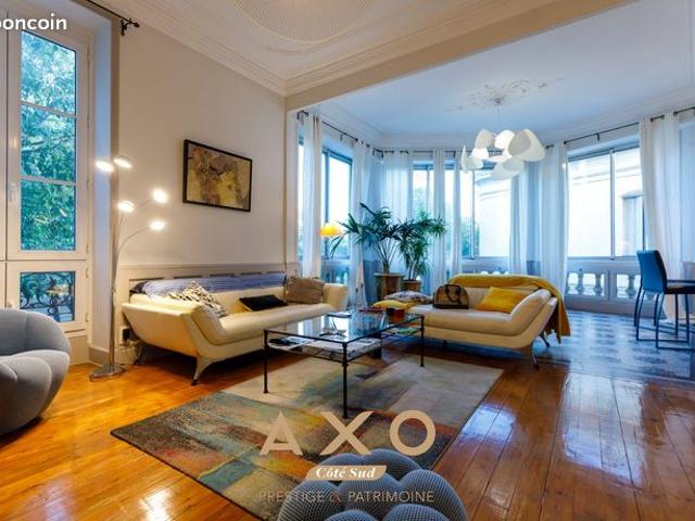 Appartement 5 pièces 158 m²