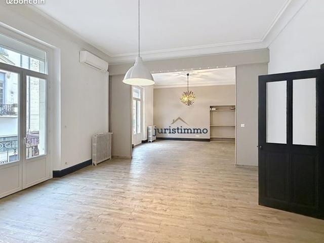 Appartement 5 pièces 158 m²