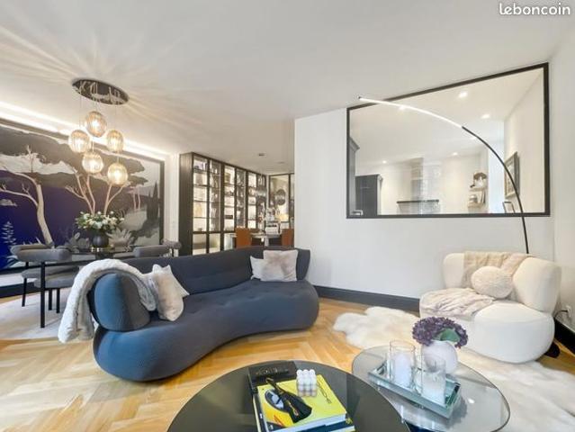 Appartement 5 pièces 159 m²