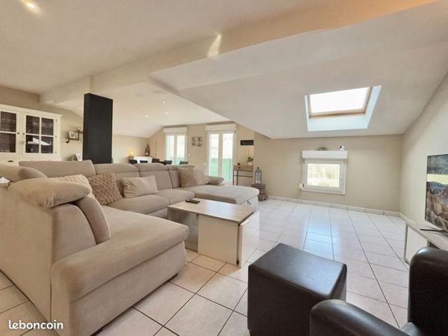 Appartement 5 pièces 159 m²