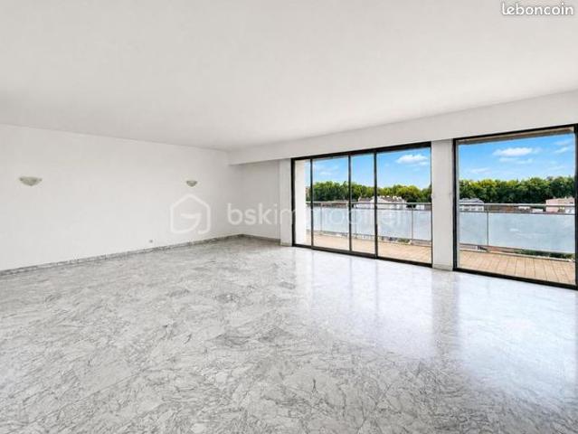 Appartement 5 pièces 160 m²