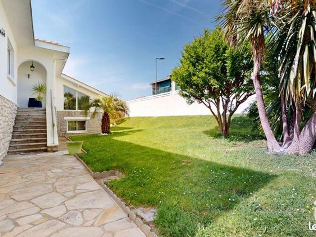 Appartement 5 pièces 160 m²