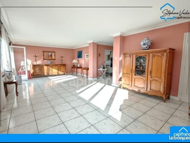 Appartement 5 pièces 160 m²
