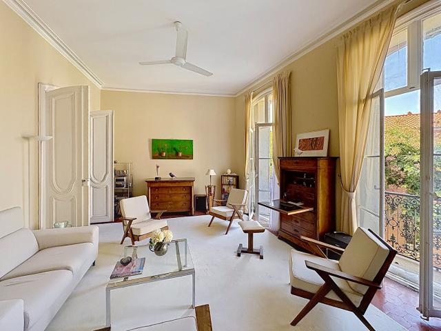 Appartement 5 pièces 160 m²