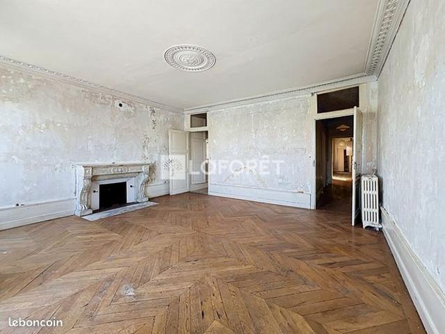 Appartement 5 pièces 161 m²