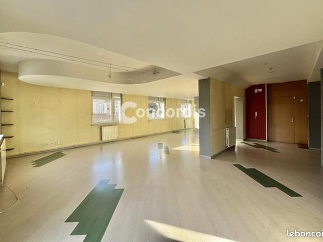 Appartement 5 pièces 161 m²