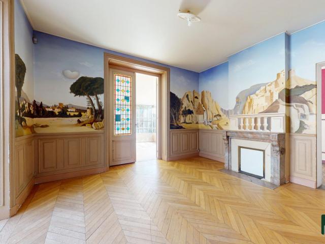 Appartement 5 pièces 162 m²