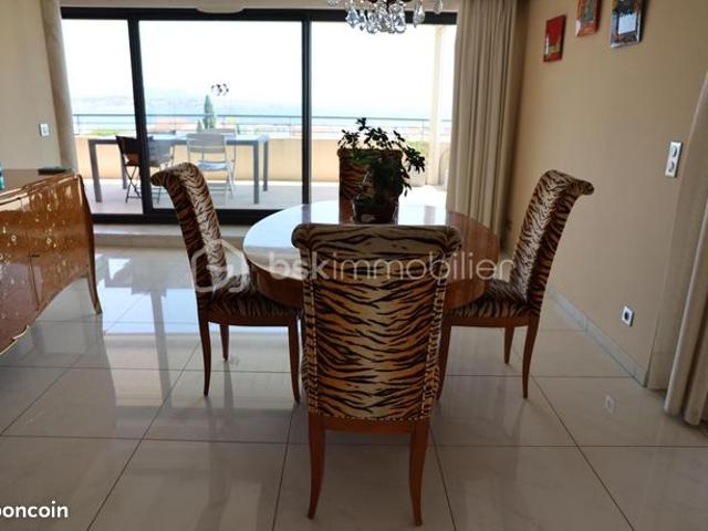 Appartement 5 pièces 162 m²