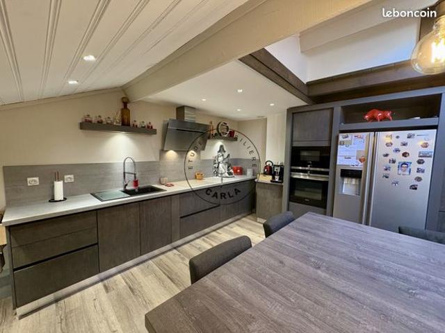 Appartement 5 pièces 162 m²