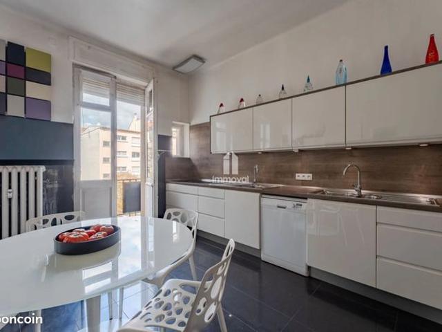 Appartement 5 pièces 164 m²
