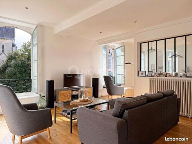 Appartement 5 pièces 164 m²