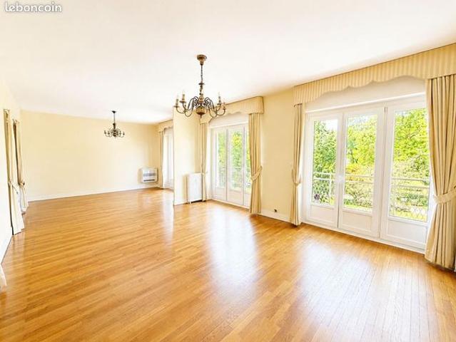 Appartement 5 pièces 165 m²