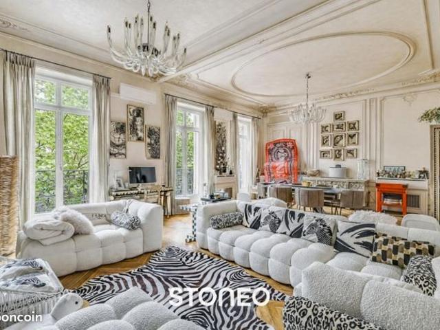 Appartement 5 pièces 165 m²