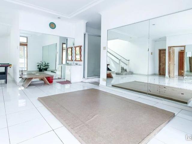 Appartement 5 pièces 166 m²