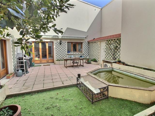 Appartement 5 pièces 166 m²