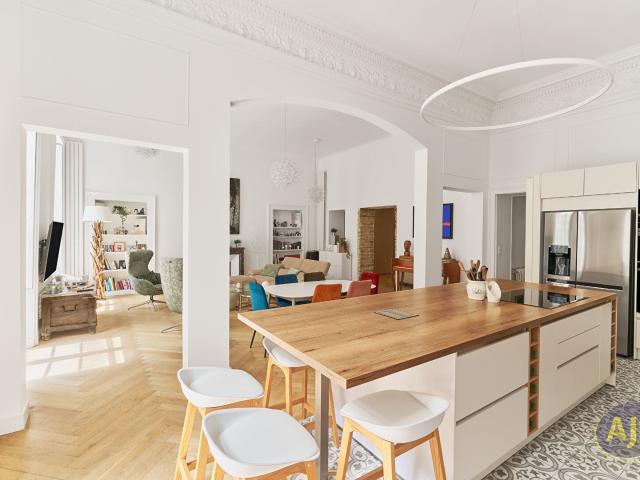 Appartement 5 pièces 167 m²