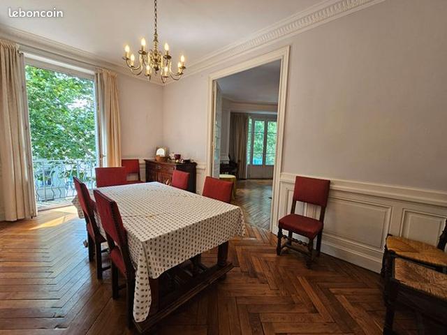 Appartement 5 pièces 167 m²