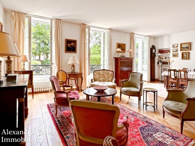 Appartement 5 pièces 167 m²