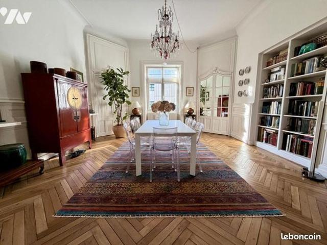 Appartement 5 pièces 168 m²