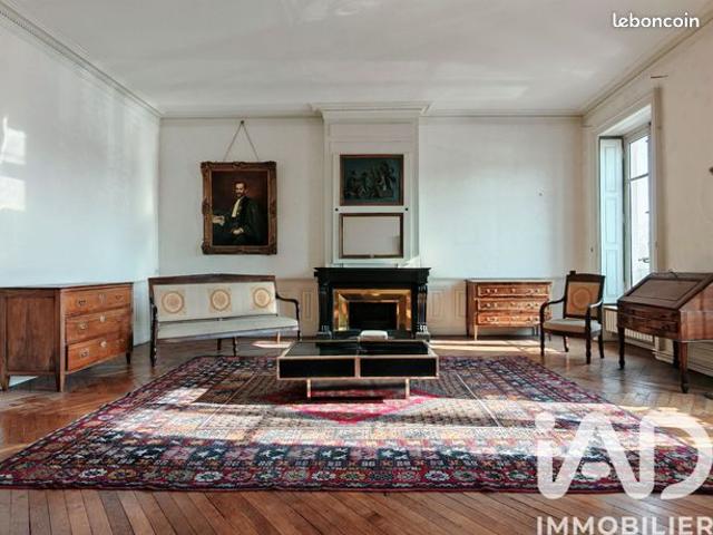Appartement 5 pièces 169 m²