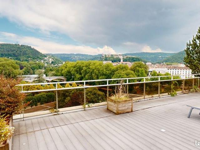 Appartement 5 pièces 169 m²