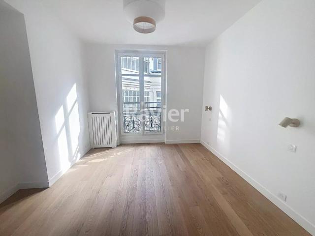 Appartement 5 pièces, 169 m² à louer à Paris 9 75009