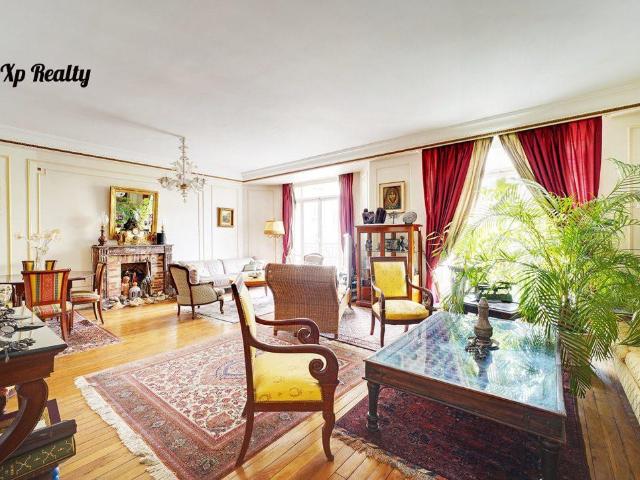 Appartement 5 pièces 170 m²