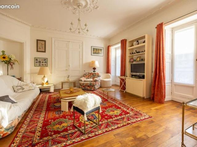 Appartement 5 pièces 170 m²