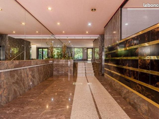 Appartement 5 pièces 170 m²