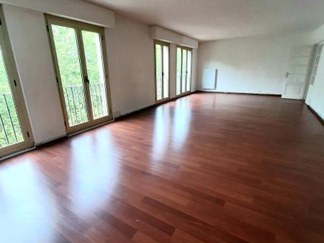 Appartement 5 pièces 171 m²